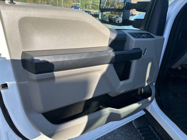 used 2022 Ford F-350 car, priced at $30,000