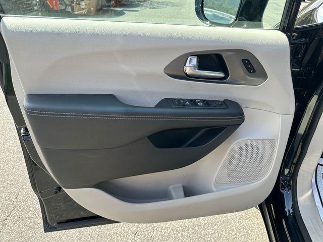 used 2024 Chrysler Pacifica car, priced at $31,488