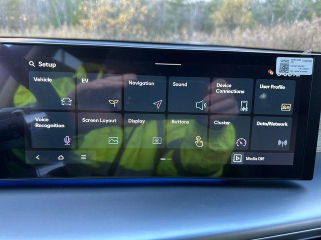 new 2026 Hyundai IONIQ 9 car, priced at $64,074