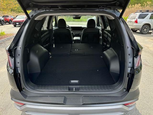 new 2025 Hyundai Tucson car, priced at $38,900