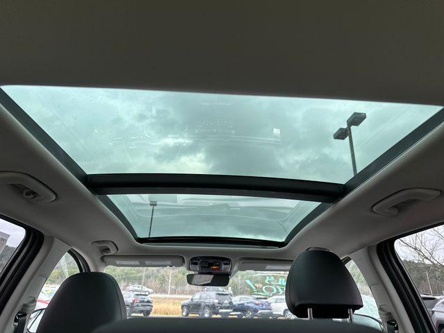 new 2025 Hyundai TUCSON Hybrid car, priced at $37,998