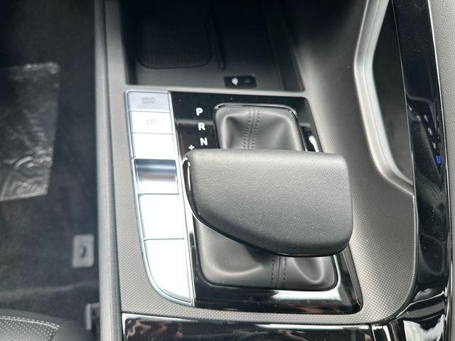 new 2025 Hyundai Elantra car, priced at $25,094