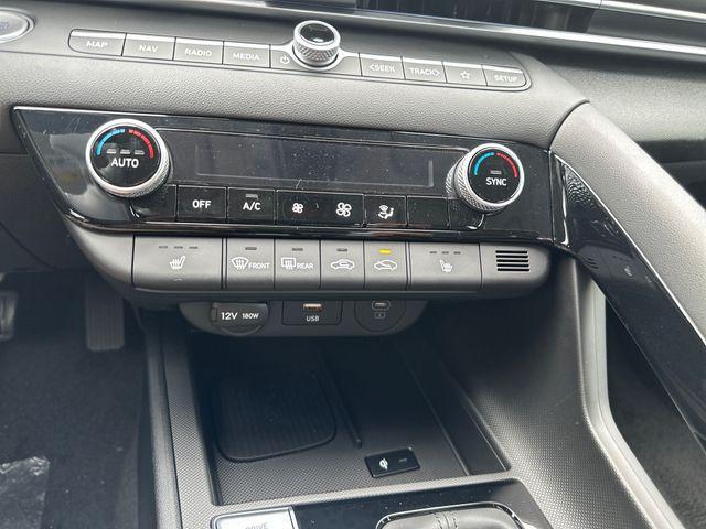 new 2025 Hyundai Elantra car, priced at $25,094