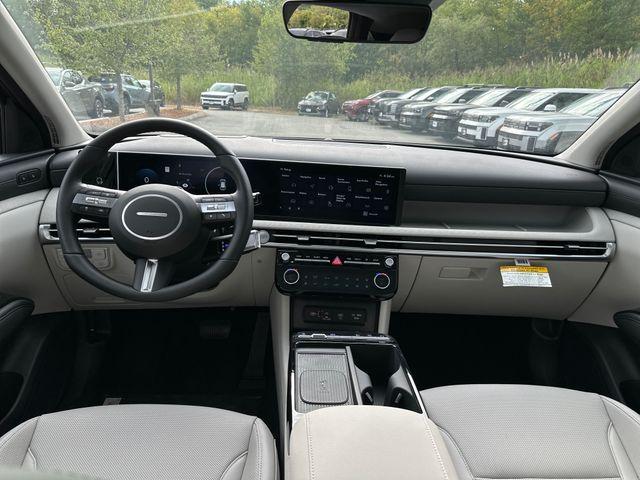 new 2025 Hyundai TUCSON Hybrid car, priced at $37,149