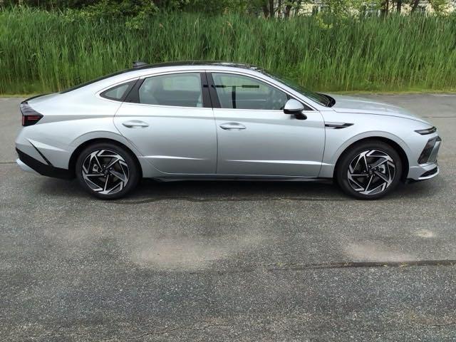 new 2024 Hyundai Sonata car, priced at $30,000