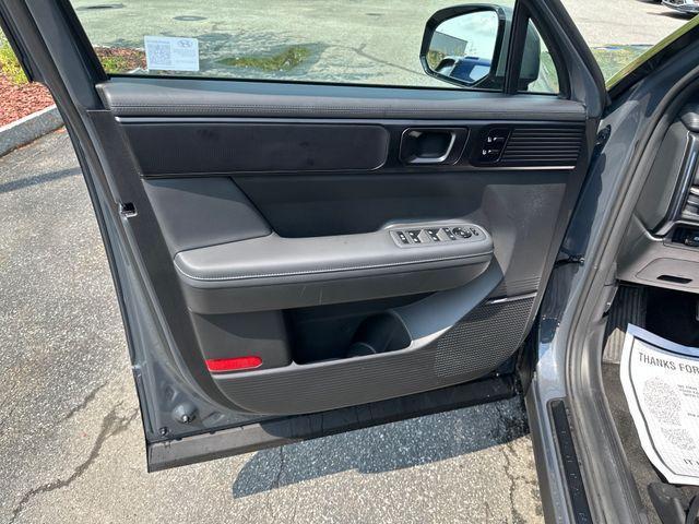 new 2025 Hyundai Santa Fe car, priced at $43,628