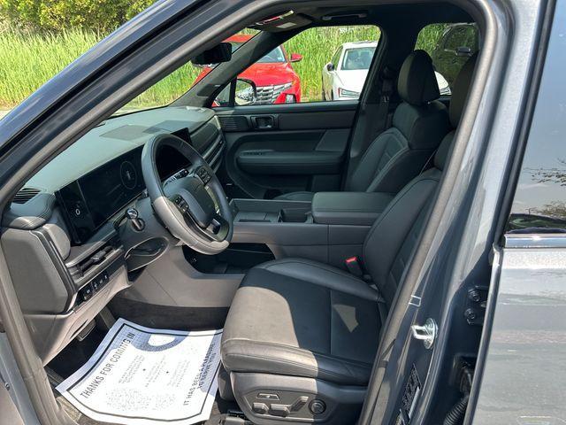 new 2025 Hyundai Santa Fe car, priced at $43,628