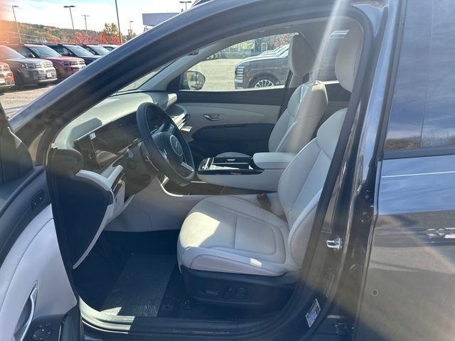 new 2025 Hyundai TUCSON Hybrid car, priced at $37,838