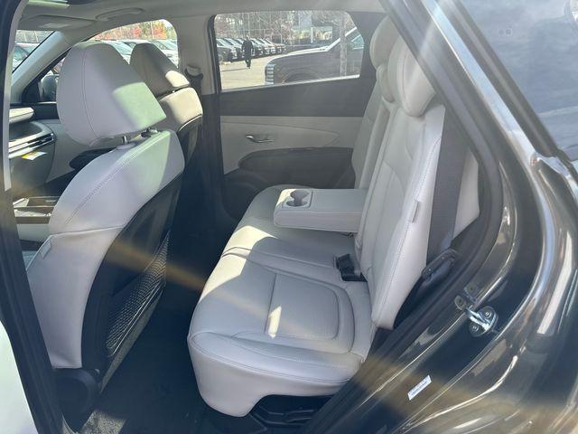 new 2025 Hyundai TUCSON Hybrid car, priced at $37,838