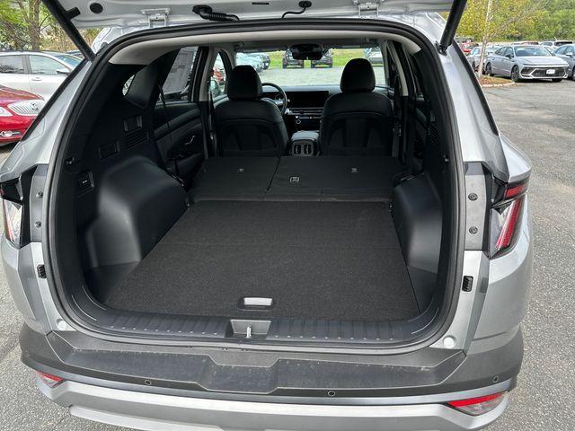new 2025 Hyundai Tucson car, priced at $38,199