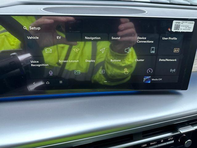 new 2026 Hyundai IONIQ 9 car, priced at $63,727