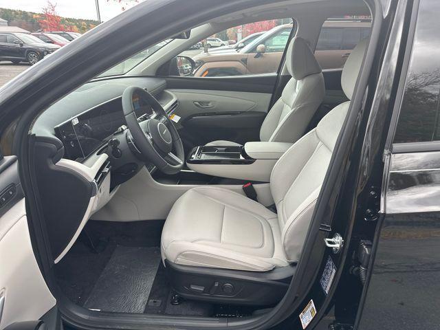 new 2025 Hyundai TUCSON Hybrid car, priced at $37,998
