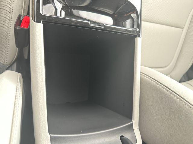 new 2025 Hyundai TUCSON Hybrid car, priced at $37,998