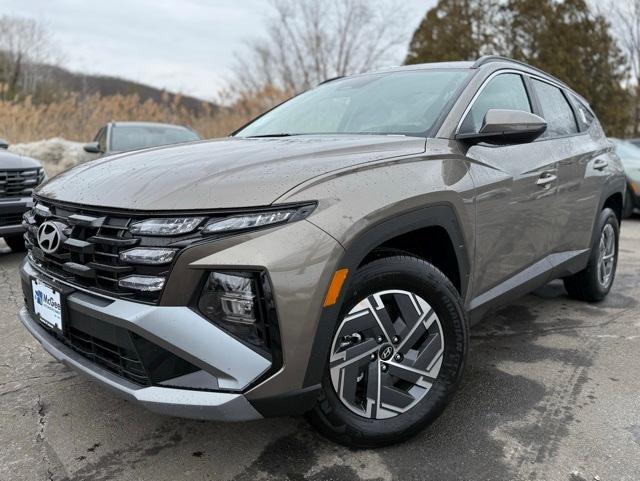 new 2025 Hyundai TUCSON Hybrid car, priced at $33,535