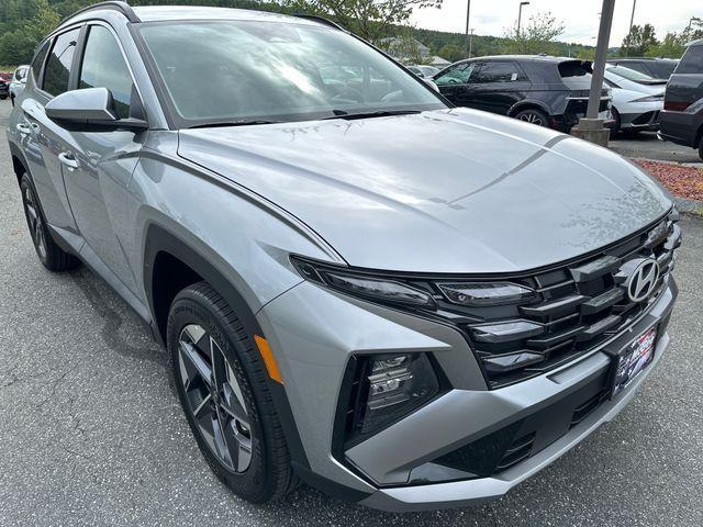 new 2025 Hyundai Tucson car, priced at $28,180