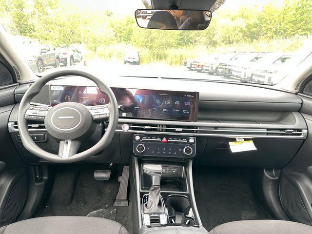 new 2025 Hyundai Tucson car, priced at $28,180