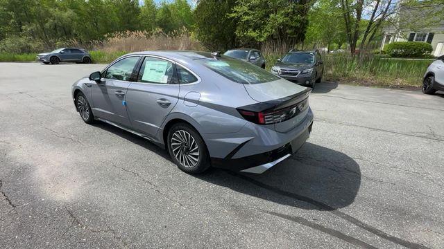 new 2025 Hyundai Sonata Hybrid car, priced at $36,430