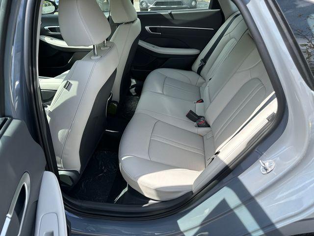 new 2025 Hyundai Sonata Hybrid car, priced at $36,430