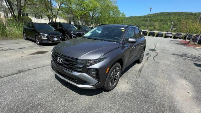new 2025 Hyundai TUCSON Hybrid car, priced at $35,314