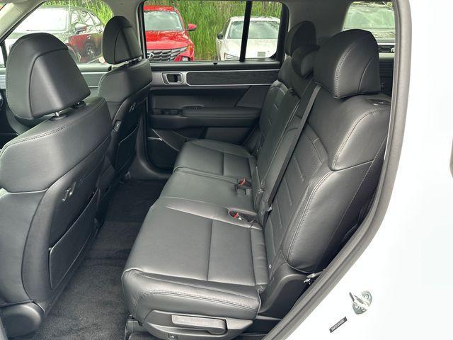 new 2025 Hyundai SANTA FE HEV car, priced at $40,888