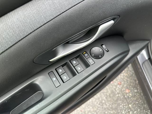 new 2025 Hyundai TUCSON Hybrid car, priced at $33,270