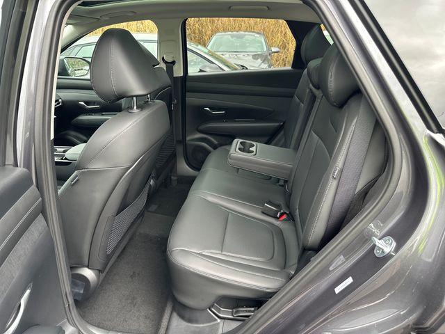 new 2025 Hyundai TUCSON Hybrid car, priced at $33,270