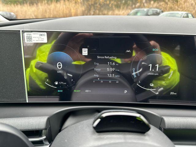 new 2025 Hyundai TUCSON Hybrid car, priced at $33,270