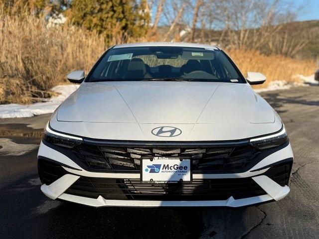 new 2025 Hyundai Elantra HEV car, priced at $26,455