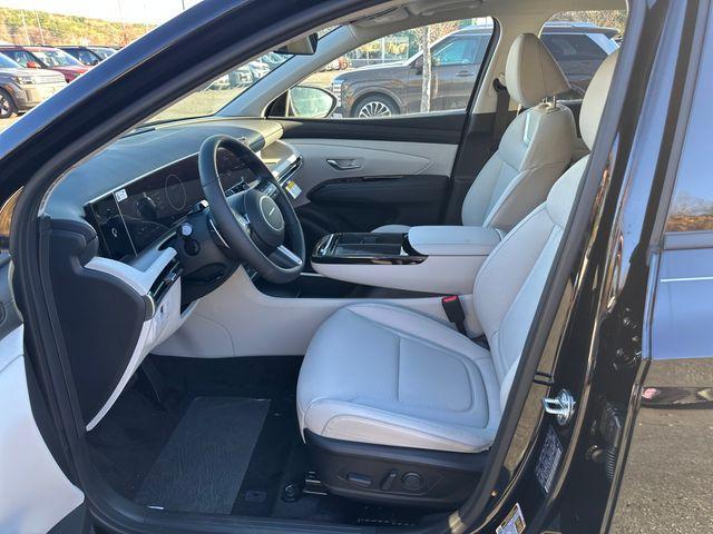 new 2025 Hyundai TUCSON Hybrid car, priced at $37,838