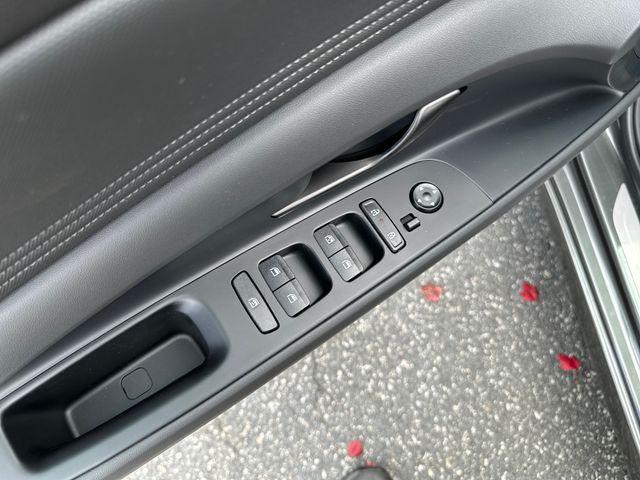 new 2026 Hyundai ELANTRA HEV car, priced at $27,957