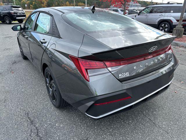 new 2026 Hyundai ELANTRA HEV car, priced at $27,957