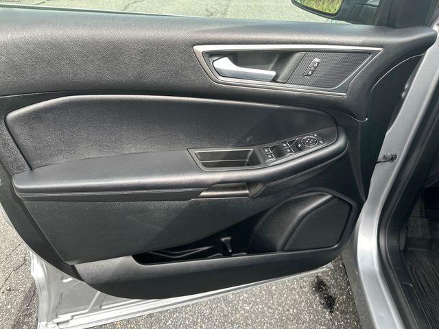 used 2022 Ford Edge car, priced at $20,000