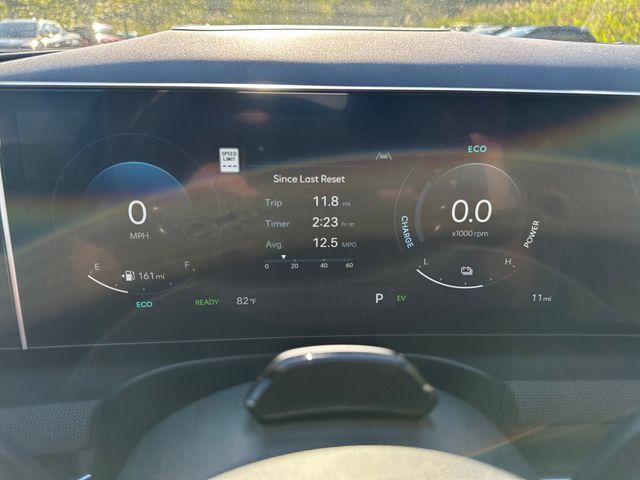 new 2025 Hyundai TUCSON Hybrid car, priced at $37,998