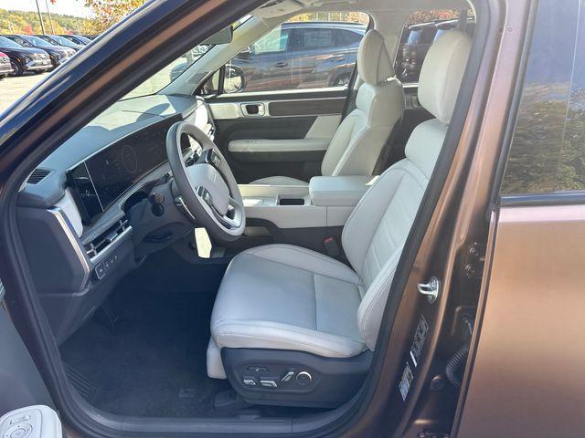 used 2025 Hyundai Santa Fe car, priced at $44,574