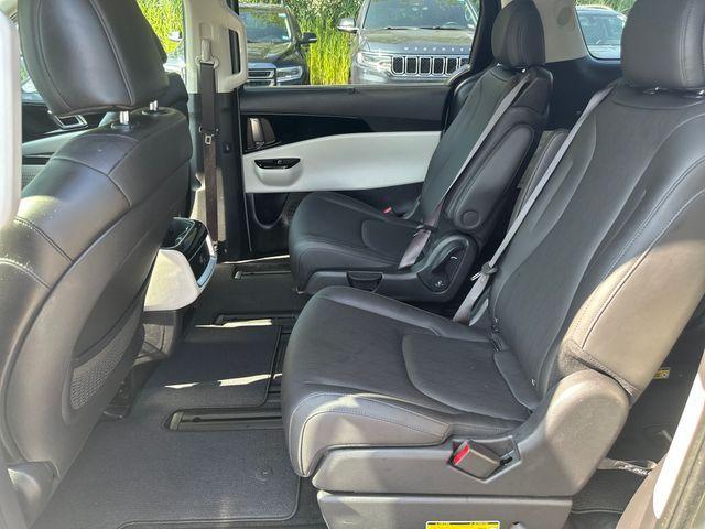 used 2024 Kia Carnival car, priced at $30,000