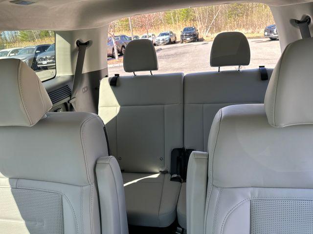 new 2025 Hyundai SANTA FE HEV car, priced at $47,767