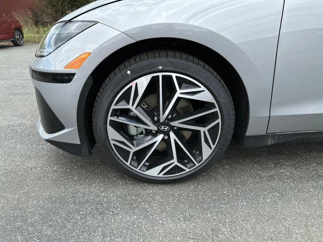 new 2025 Hyundai IONIQ 6 car, priced at $43,000