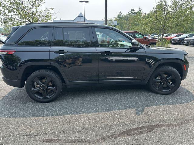 used 2023 Jeep Grand Cherokee car, priced at $28,998