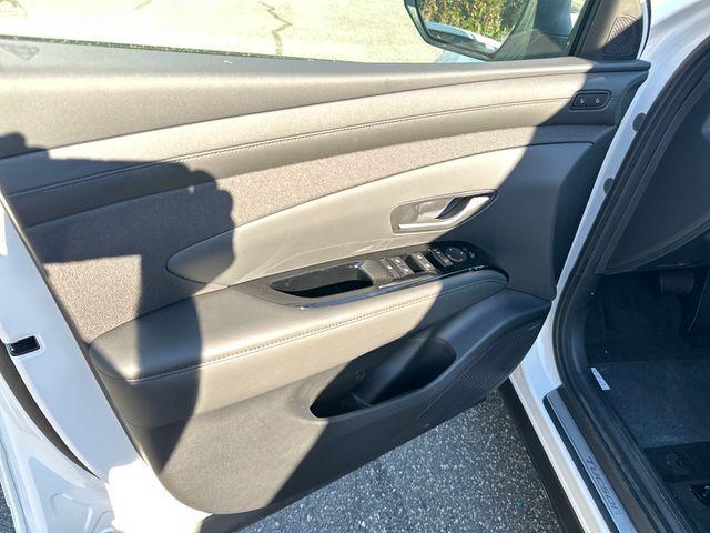 new 2025 Hyundai TUCSON Hybrid car, priced at $38,478