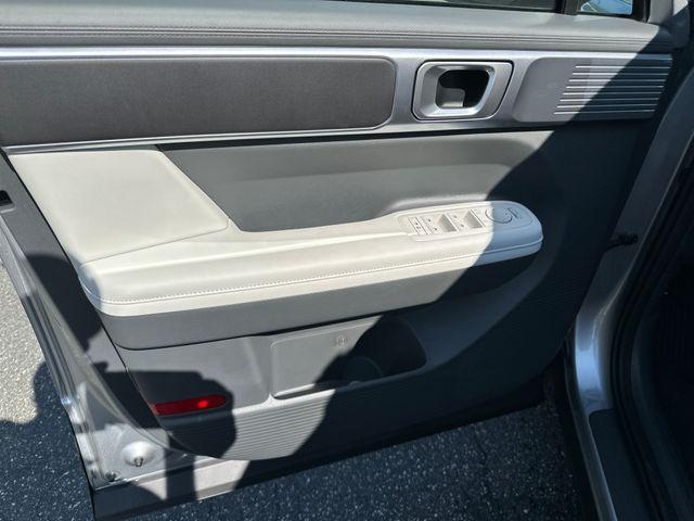 new 2026 Hyundai SANTA FE HEV car, priced at $37,424