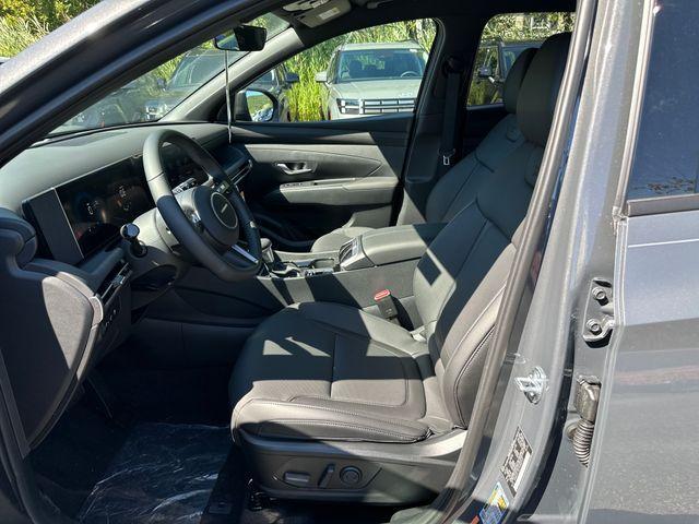 new 2025 Hyundai Tucson car, priced at $30,501
