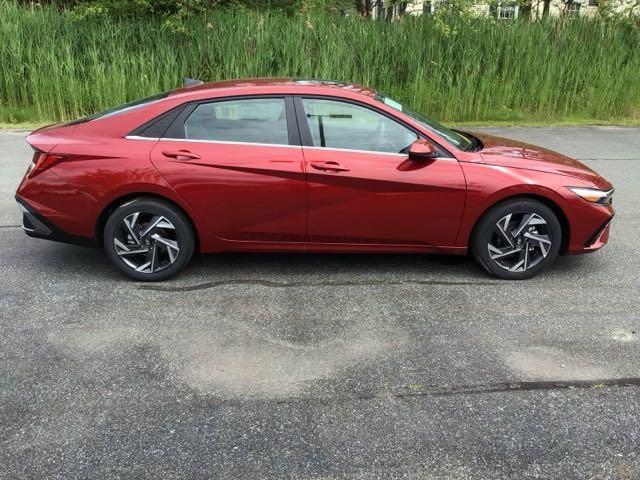 new 2024 Hyundai Elantra car, priced at $25,120