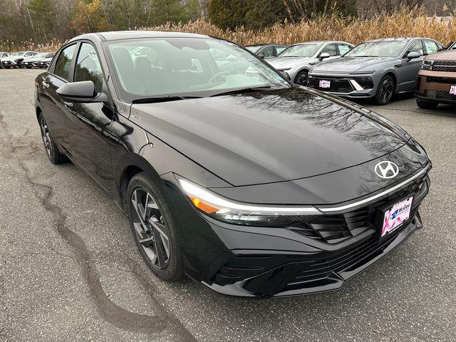 used 2025 Hyundai Elantra car, priced at $22,500