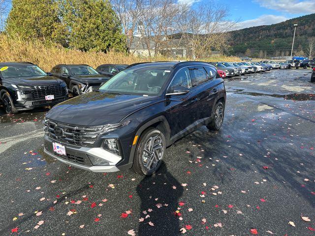 new 2025 Hyundai TUCSON Hybrid car, priced at $37,642