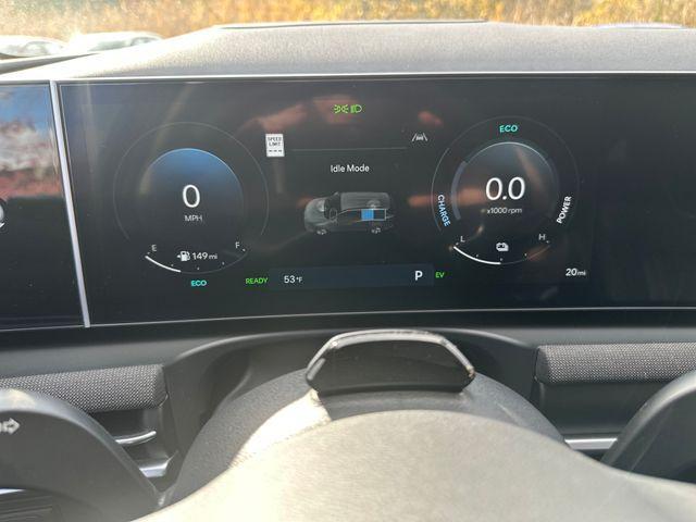 new 2025 Hyundai TUCSON Hybrid car, priced at $37,642