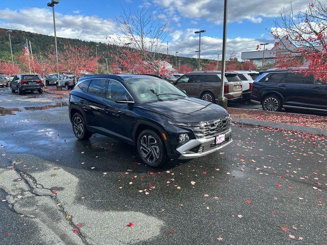 new 2025 Hyundai TUCSON Hybrid car, priced at $37,642