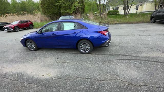 new 2025 Hyundai ELANTRA HEV car, priced at $25,225