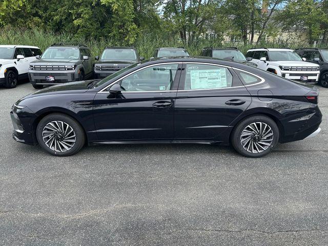 new 2025 Hyundai Sonata Hybrid car, priced at $34,405