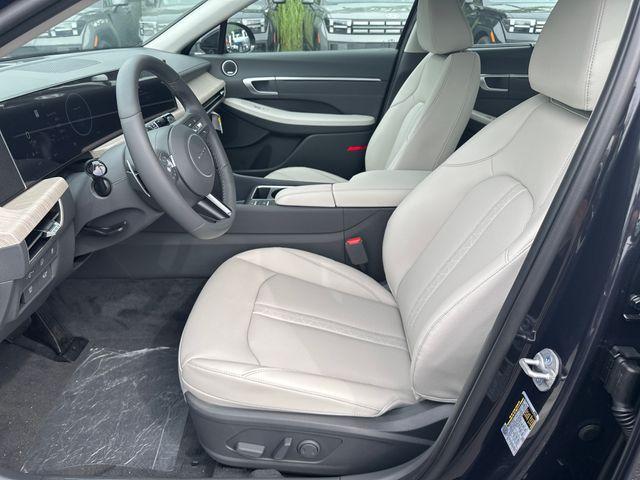 new 2025 Hyundai Sonata Hybrid car, priced at $34,405