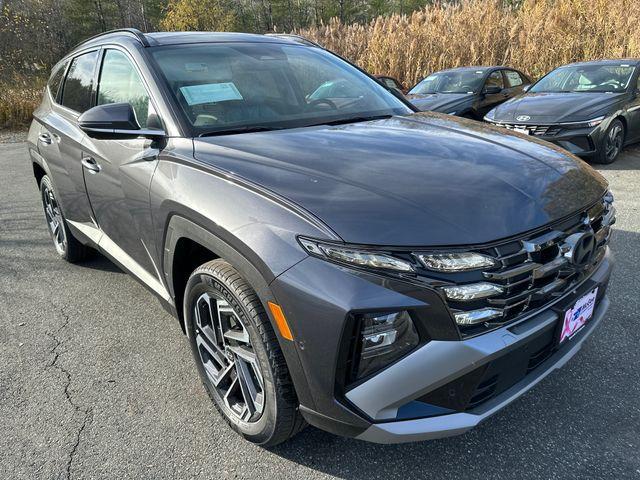 new 2025 Hyundai TUCSON Hybrid car, priced at $37,910